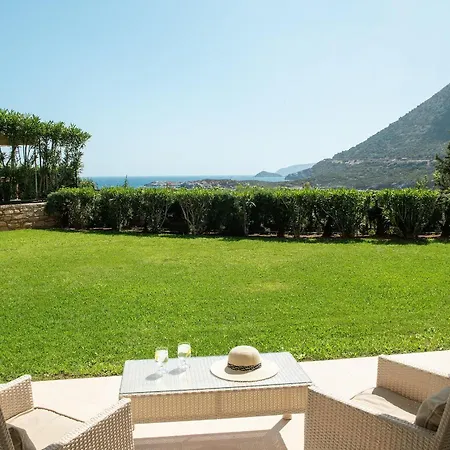 Paradise Hotel 4*