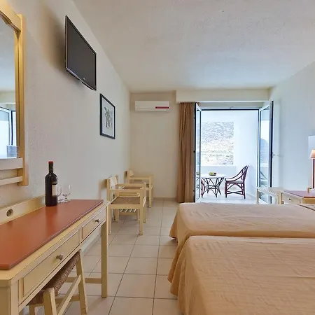 Paradise Hotel
